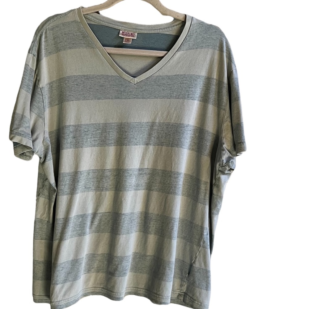 Mossimo Supply Co. Thin short sleeve blue T-shirt